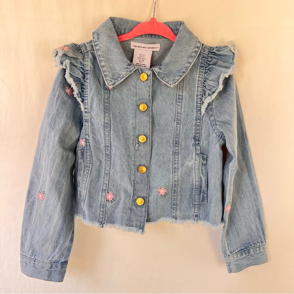 NWT! Girl’s Ruffle Jean Jacket w/ Pink Flowers & gold buttons – Size 5T